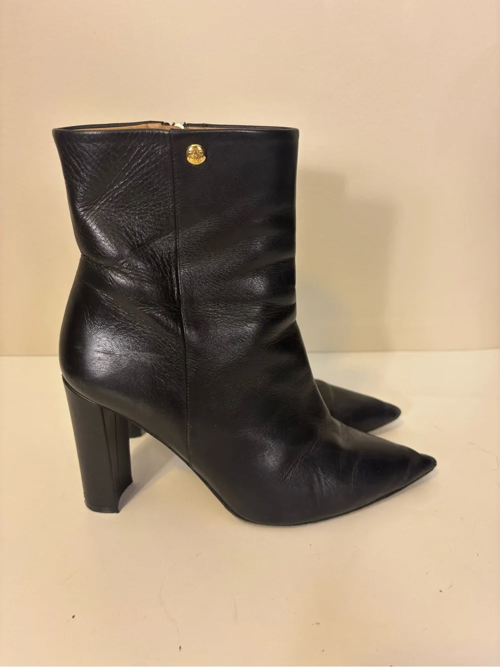 Tory Burch Black Leather Pointed Toe Heeled Booties with Gold Logo Women’s 8